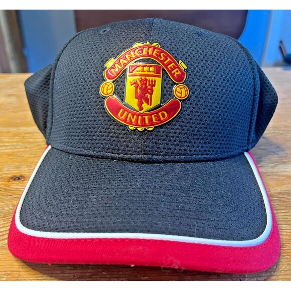 Manchester United Hat New Era 39Thirty Black Flex Fitted Cap Soccer Football EPL - Picture 1 of 7